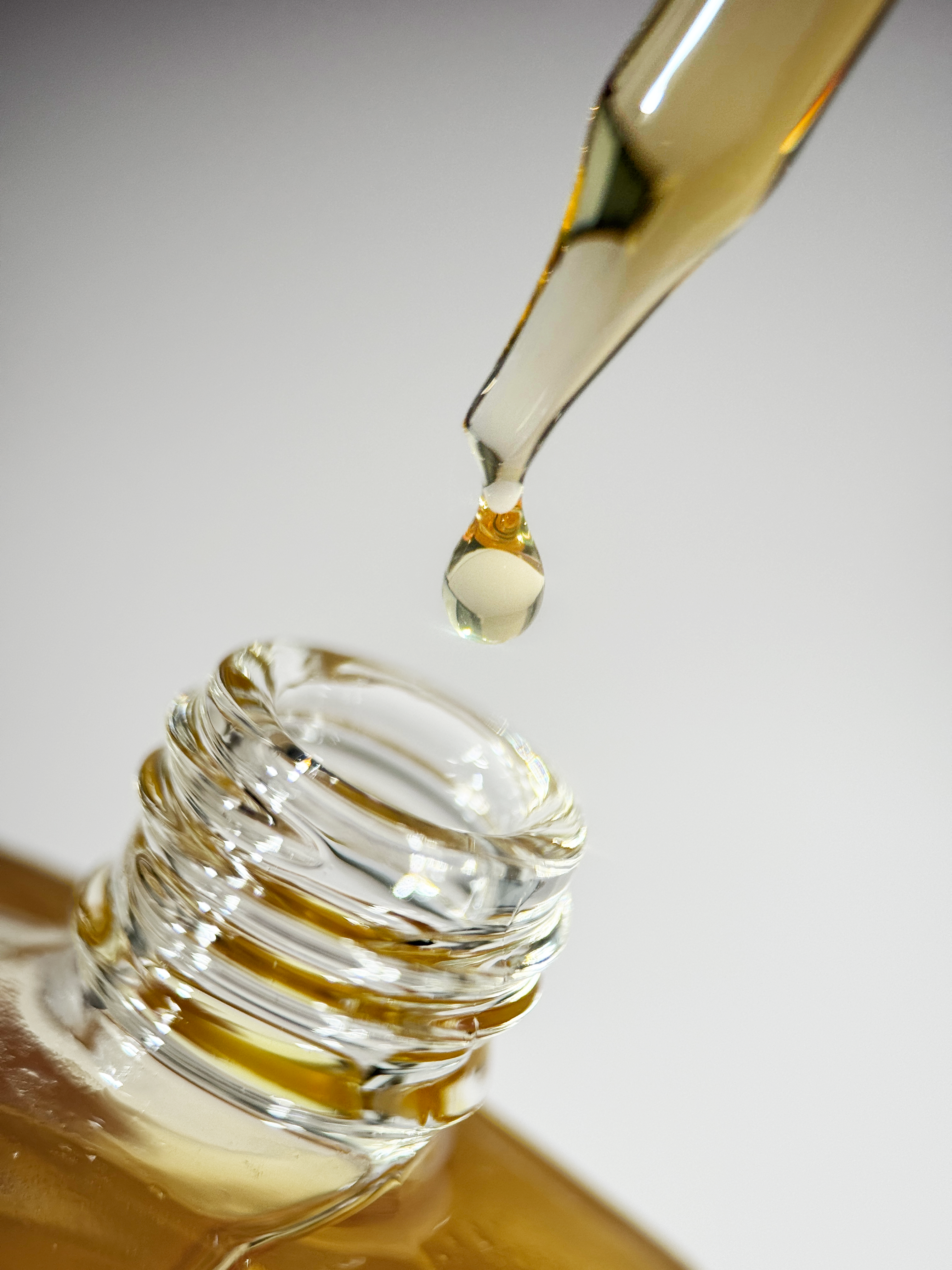 Amber Hour Hydrating Cuticle Oil
