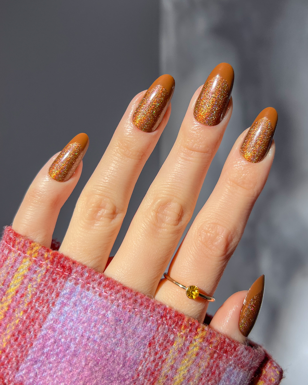 Brown Holo Mani