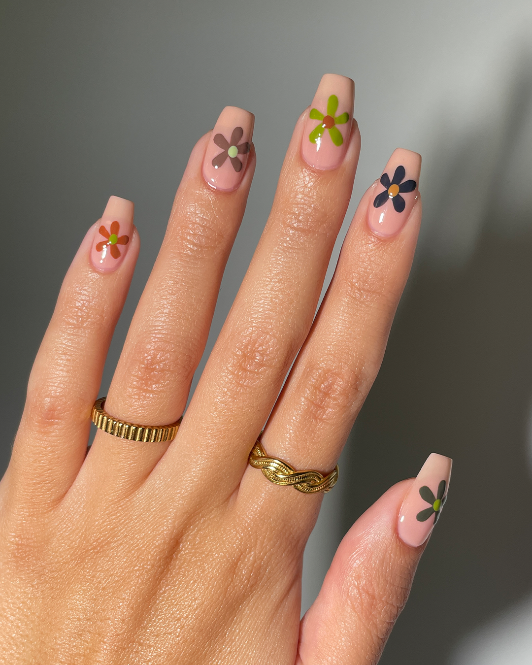 Simple Flower Nails